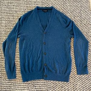 Mens Banana Republic cardigan sweater in size Large
